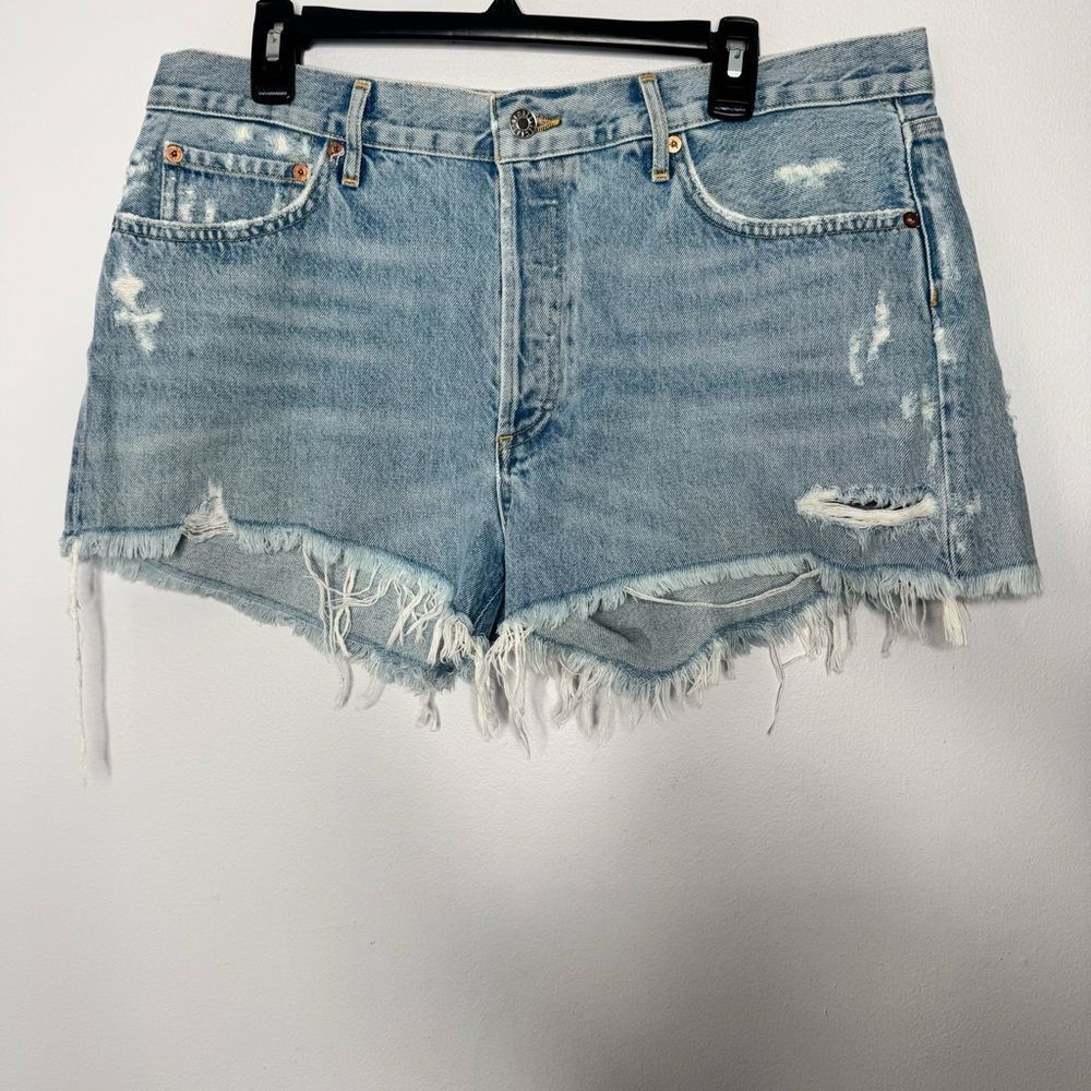 Agolde distressed Jean shorts size 32